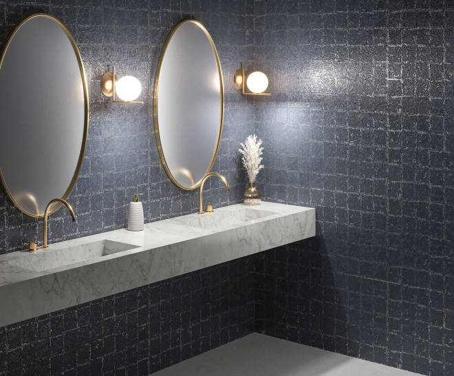 abstra_baño_azul_relieve_brillo