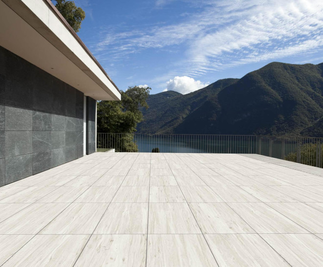 camper_exterior_suelo_madera_porcelanica_beige