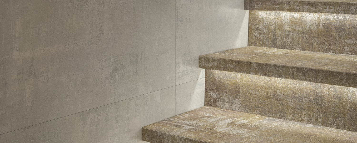 milano_escaleras_pared_white_efecto_textil