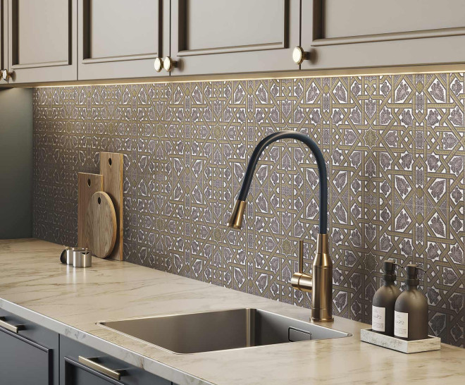 opal_cocina_revestimiento_arabesco_dorado