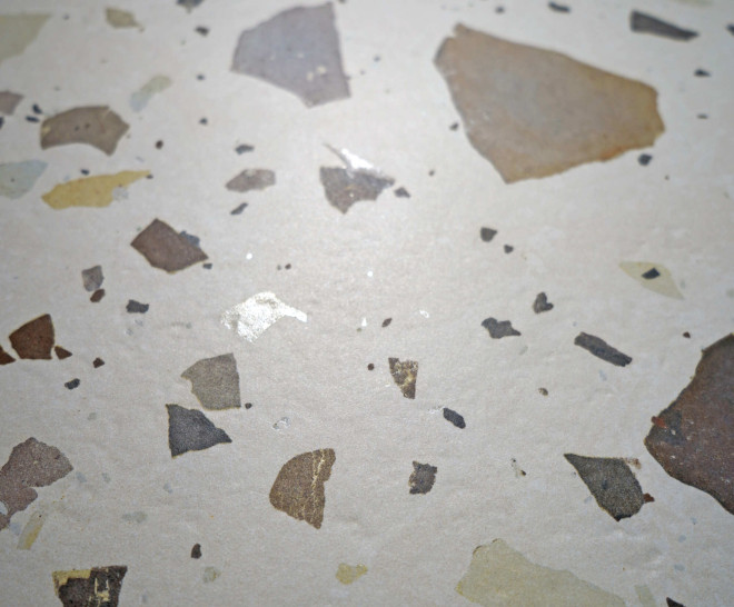 pebble white
