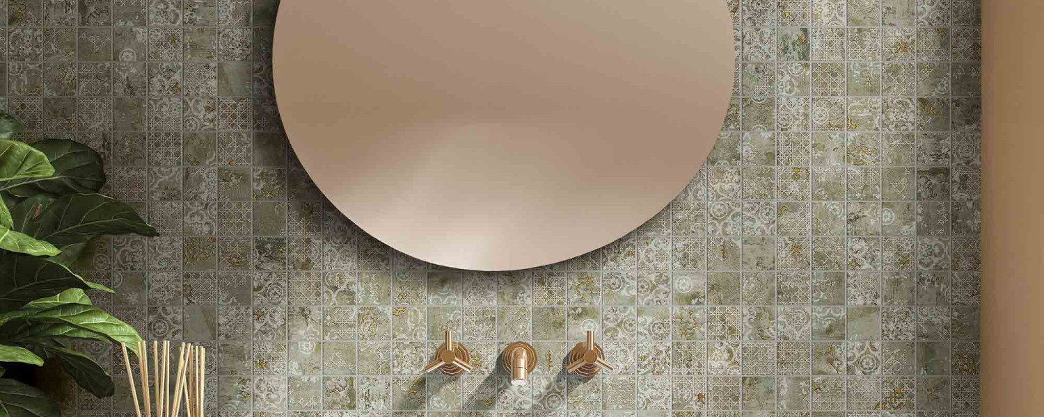 rug_baño_pared_verde_tropical_mosaico