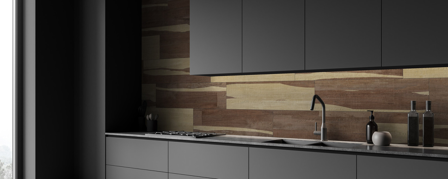 whisper_cocina_pared_madera_marron
