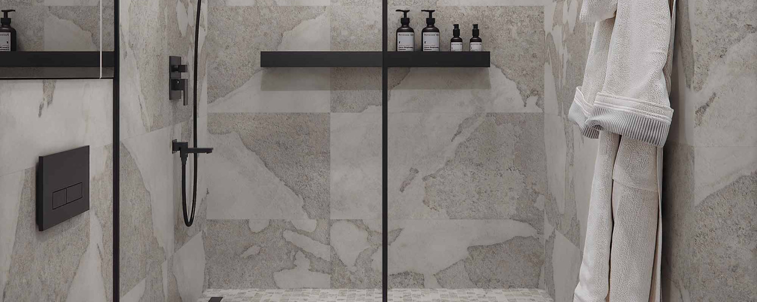 wonder_baño_azulejos_piedra_roja